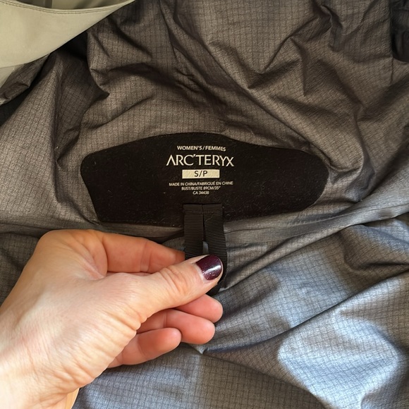 Arc’teryx Gore Tex Pro Sentinel Shell Women’s Small Grey - Picture 6 of 14
